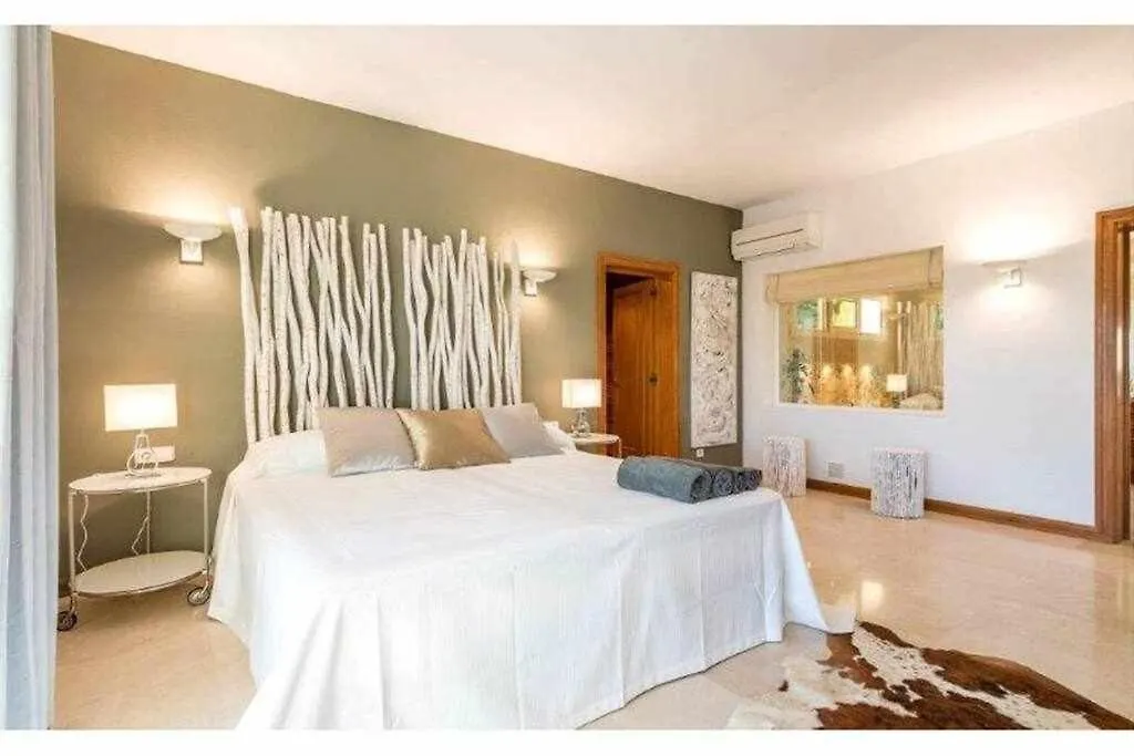 Gorgeous Villa Near Ibiza Centre Santa Eularia des Riu